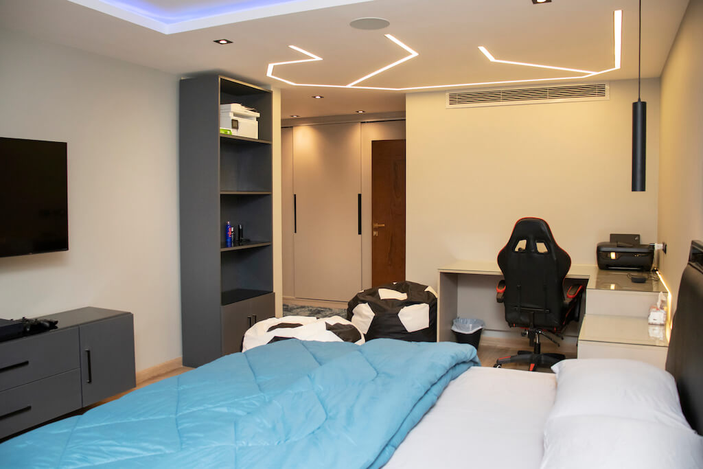 Turnkey residential flat new build in Heliopolis with modern custom ceiling 